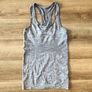 Lululemon swiftly tech tank (size 2)
